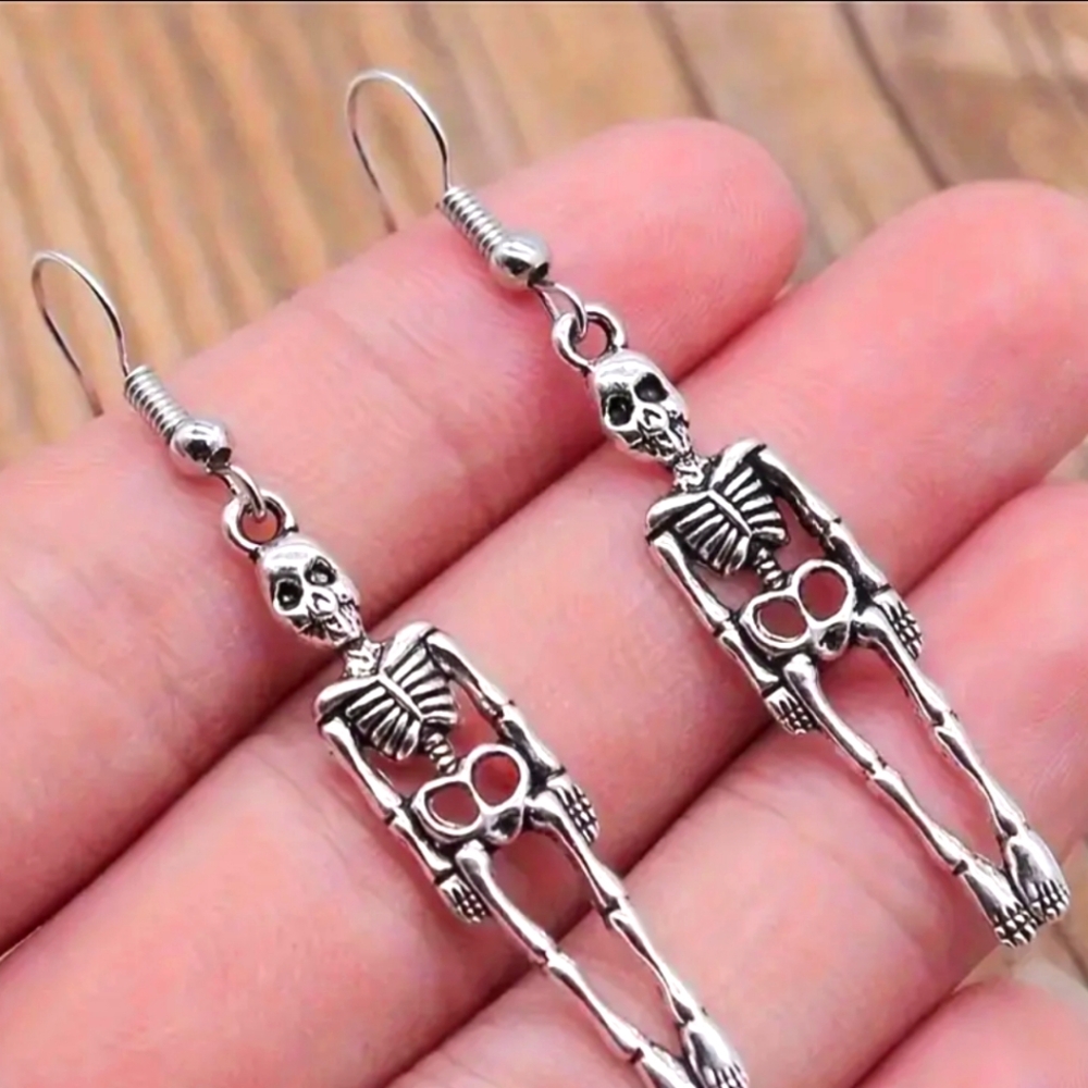 Skeleton Pierced Earrings - Picture 1 of 2